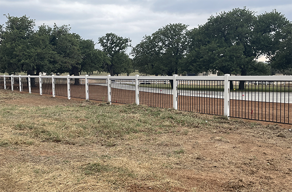 Gate installation and welding in Spicewood TX